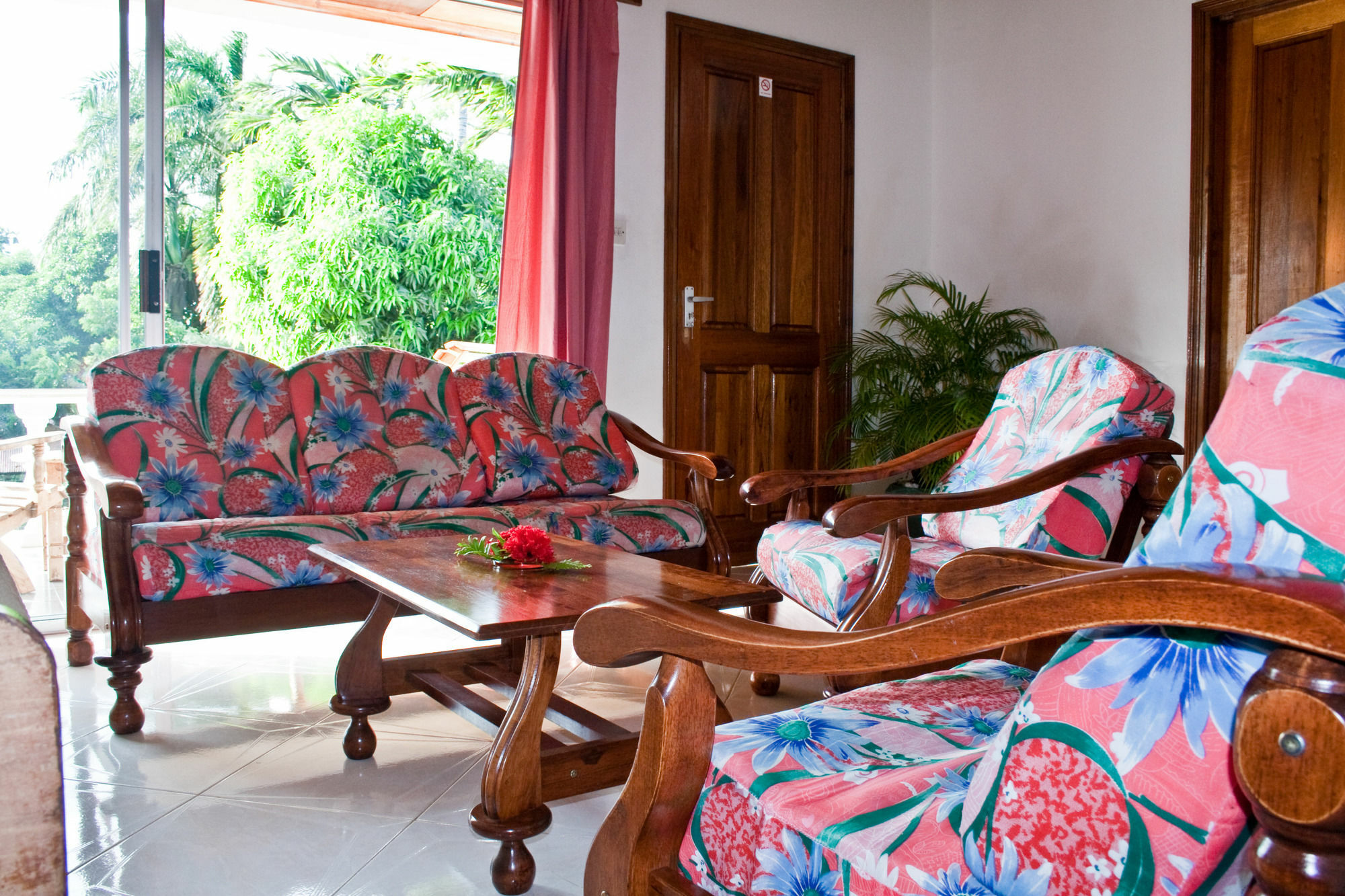 Villa De Roses Beau Vallon  Exterior photo