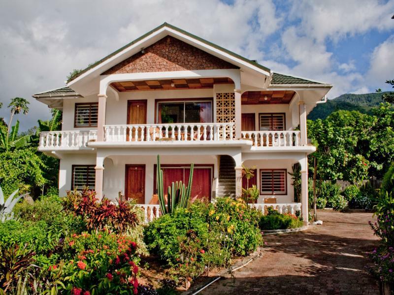 Villa De Roses Beau Vallon  Exterior photo